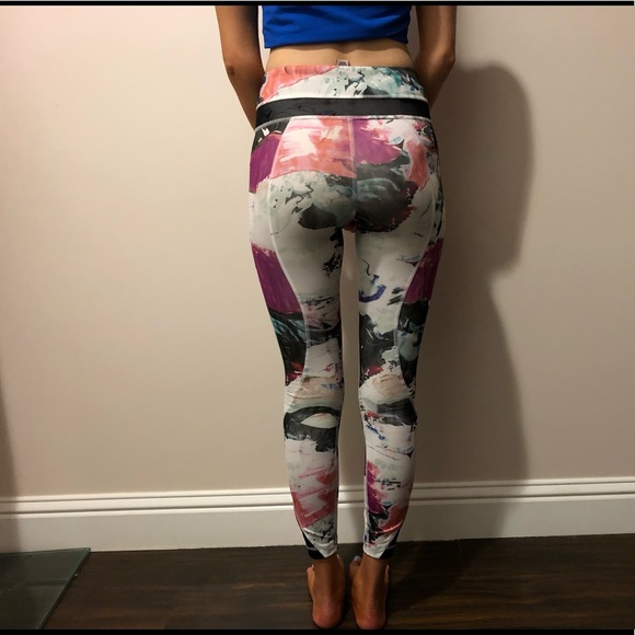 Lululemon run inspire tight leggings - Picture 5 of 8